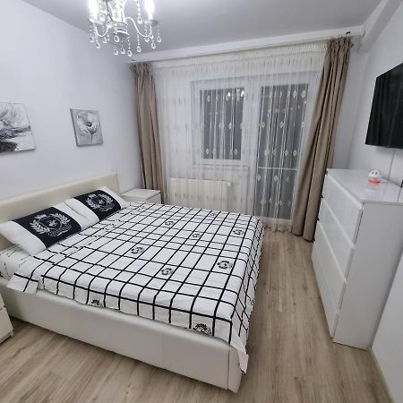 25 Luxury Apartament Bukarest Eksteriør billede